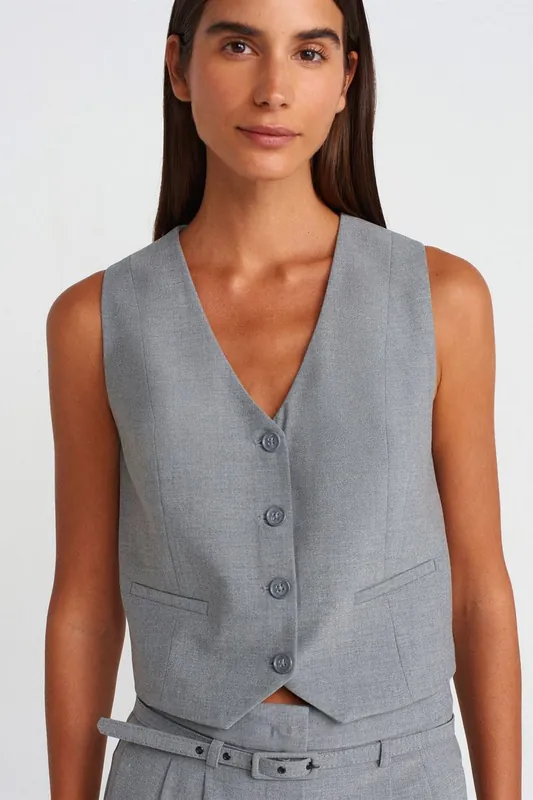 Crop Crepe Waistcoat With Button Closure - Dilvin