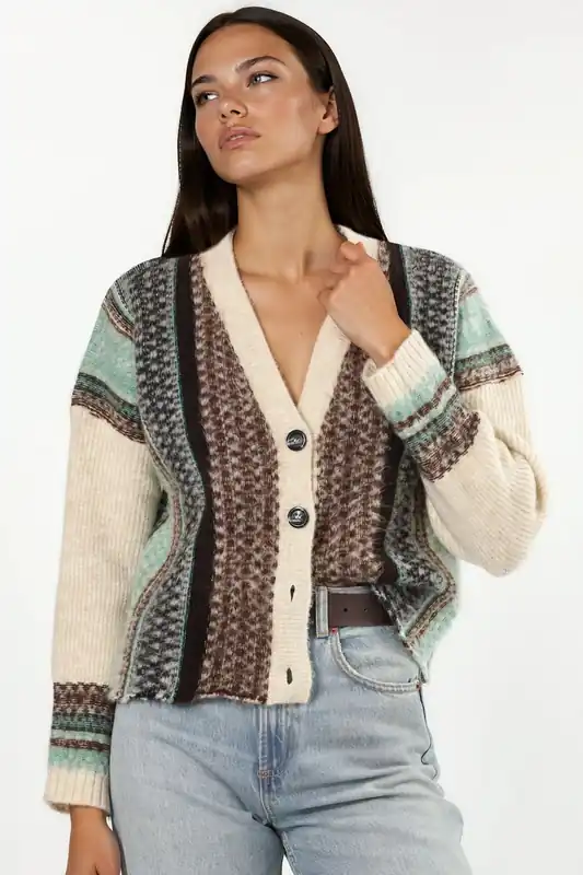 Oversized Soft Touch Patterned V-Neck Knit Cardigan