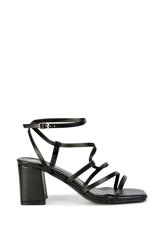Jesy' Ankle Strappy Cross Over Square Toe Sandals - XY London