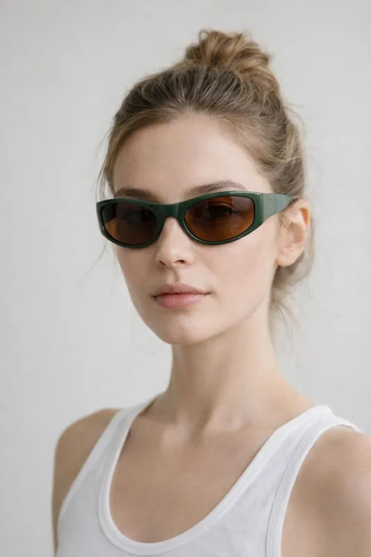 Racer Wrap Around Sunglasses In Dark Green - SVNX
