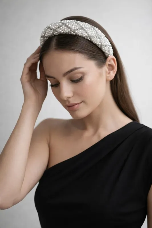Lattice Style Crystal Gems and Pearl Headband - SVNX