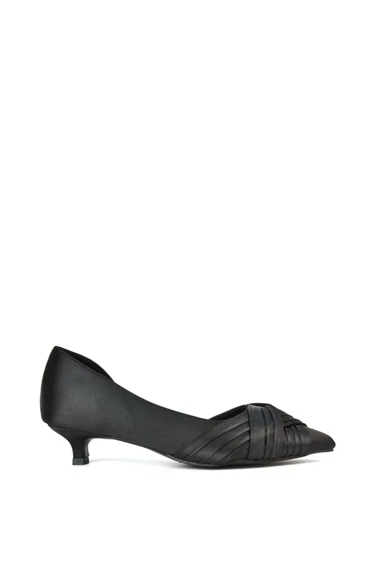 Freya' Pointed Toe Kitten Low Heel Classic Bridal Shoe Pumps - XY London