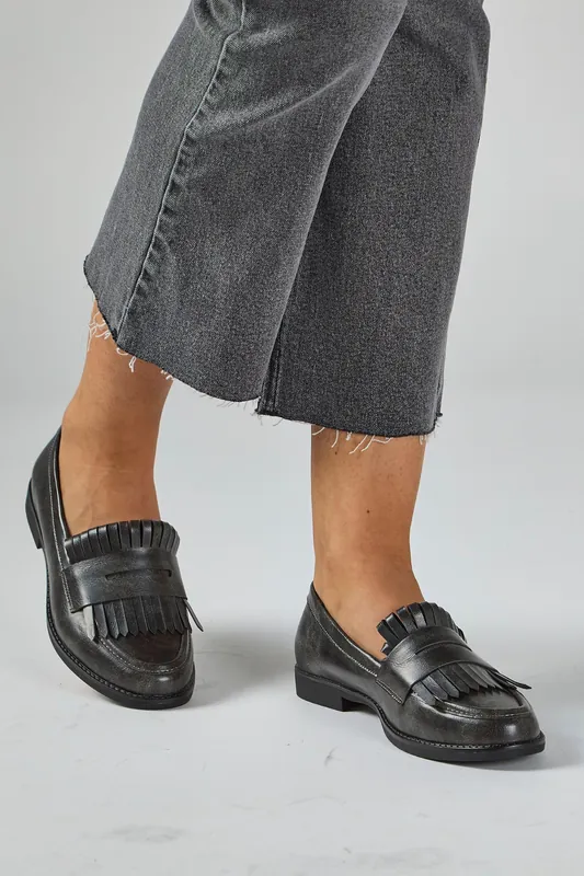 Fringed loafers - Shnoo