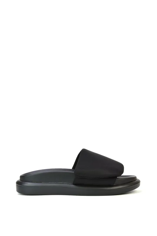 Geri' Slip On Adjustable Strap Flatform Slider Flat Sandals - XY London