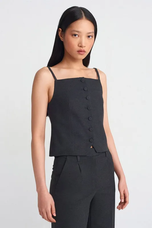 Sleeveless Square-Neck Crepe Blouse