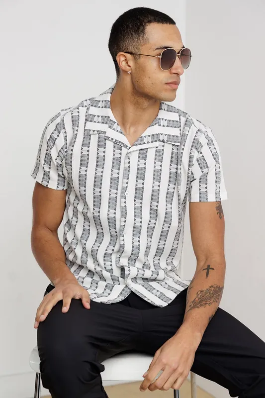 Patterned Short Sleeve Shirt - Brave Soul