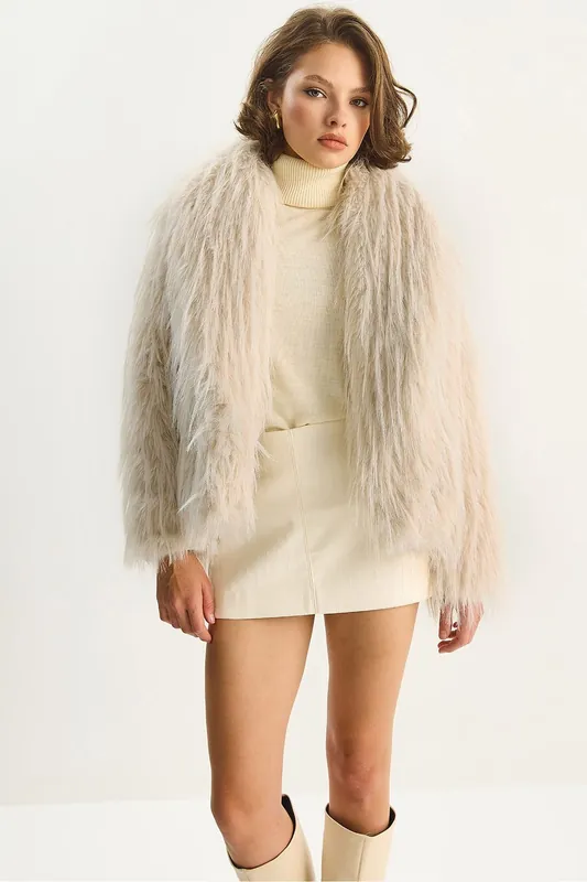 Faux Fur Jacket - Bianco Lucci