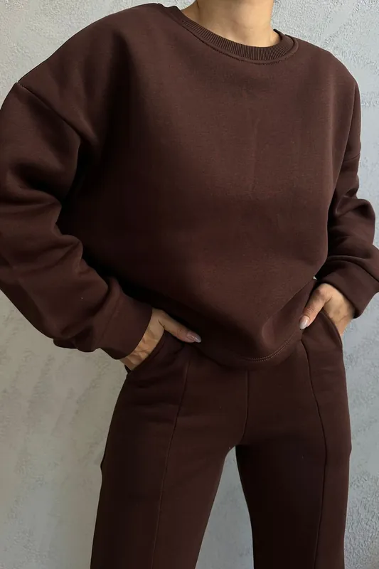 2 Pieces: Round Neck Basic Sweatshirt & High Waist Slit Sweatpant - Hiccup