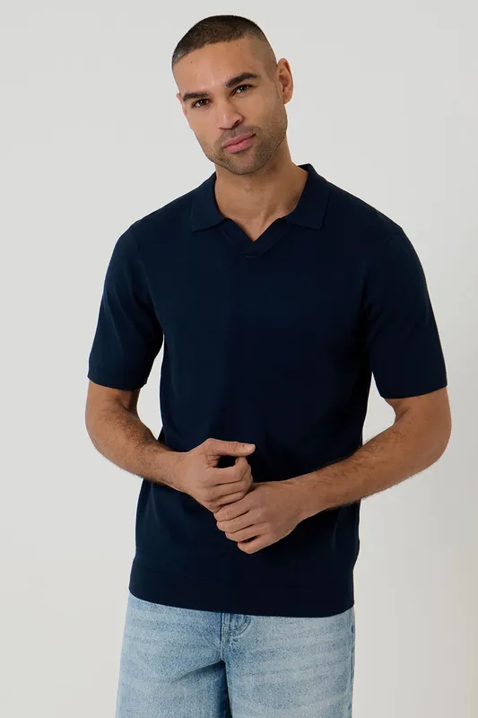 Knitted Short Sleeve Trophy Neck Polo - Threadbare