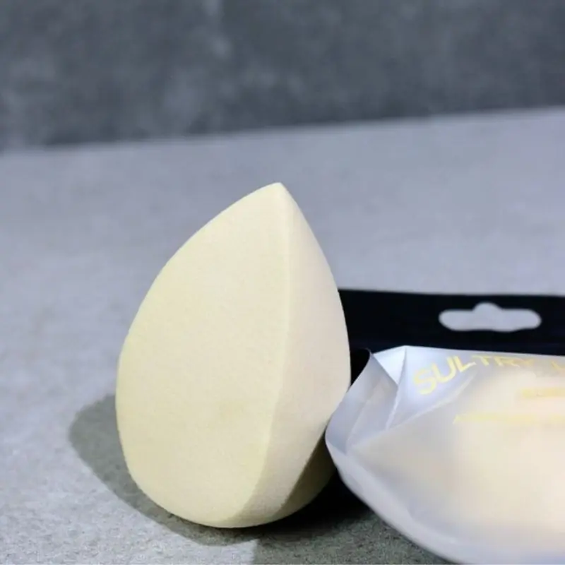 Half Sponge Make Up Blender - Sultry Lash Bar