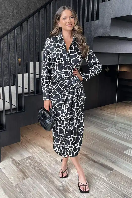 Black And White Giraffe Print Side Tie Waist Wrap Midi Dress - AX Paris