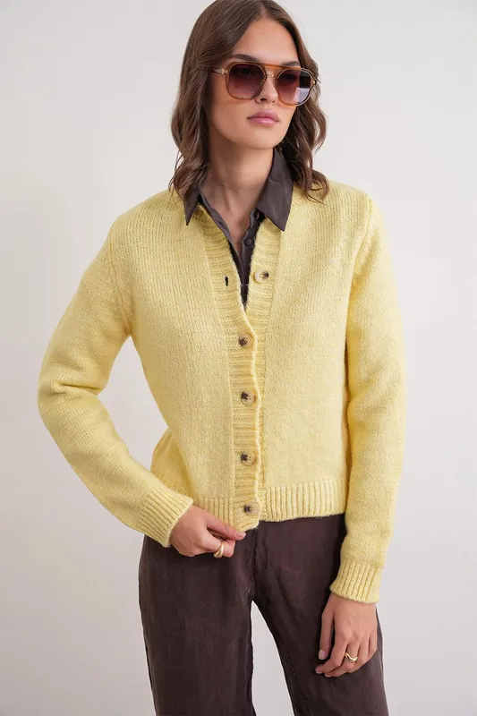 Ribbed Knit Button Cardigan - MixRay