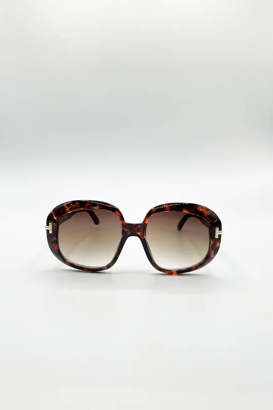 Bold Round Oversized Sunglasses In Tortoiseshell - SVNX