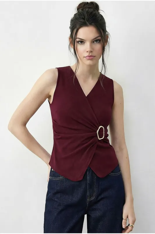 Accessory Detailed V-Neck Wrap Top