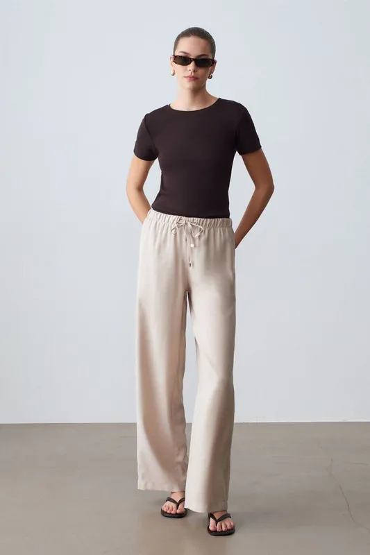 Wide-Leg Trousers With Elastic Drawstring Waist