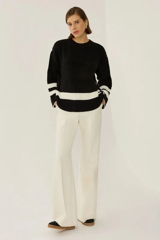 Relaxed Fit Knitted Sweater - Hiccup