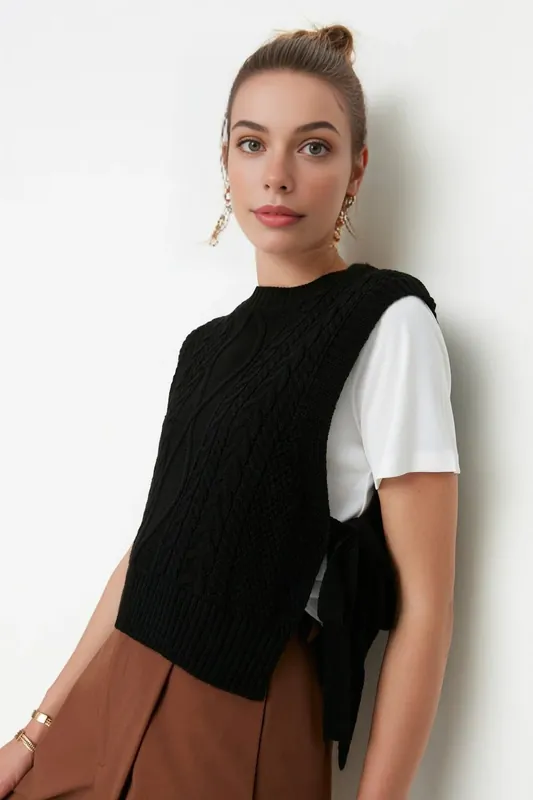 Cable Knit Cropped Sweater Vest with Side Tie Detail - WOVCOR