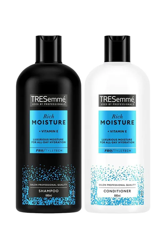 'Rich Moisture Shampoo & Conditioner Bundle' 680ml Each - Tresemme
