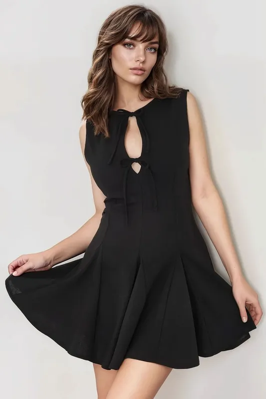 Fitted Mini Dress with Bow - Hiccup