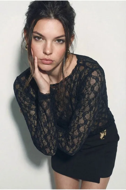 Lace Crew Neck Long Sleeve Blouse - Bianco Lucci