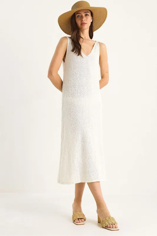 Textured V-Neck Midi Knit Dress with Back Print