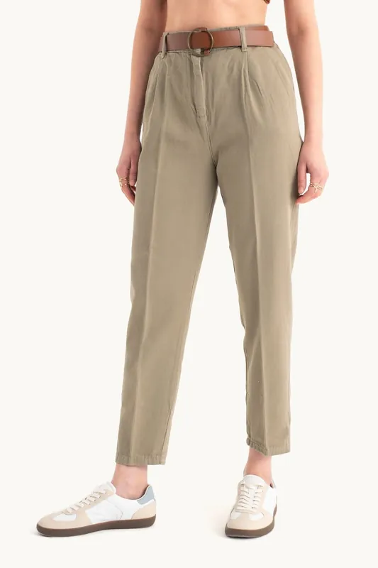 Mid Rise Pleated Carrot fit Trousers with a Belt - Hiccup