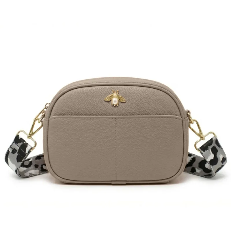 Leopard Strap Bee Details Crossbody Camera Bag With Front Pocket - Kitise