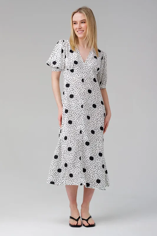 Polka Dot V-Neck Short Puff Sleeve Midi Dress