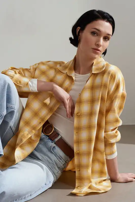 Oversized Plaid Long-Sleeve Shirt