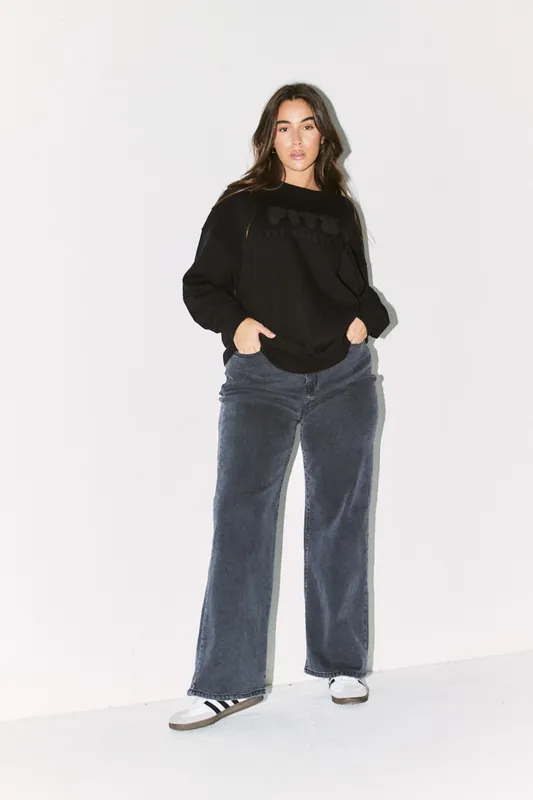 Black Fits Printed Crew Neck Sweatshirt - In The Style