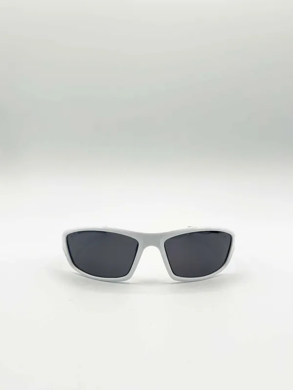 Outdoor Racer Sunglasses with Hard Case - SVNX