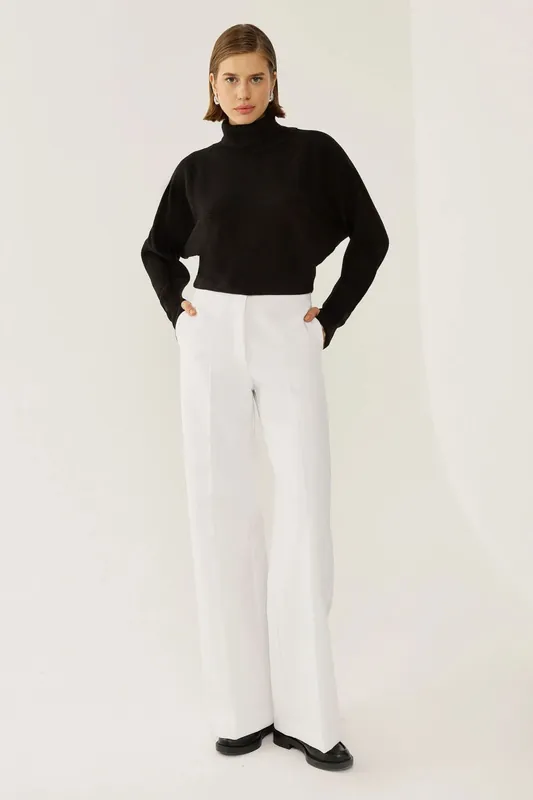 Relaxed Fit Turtleneck Sweater - Hiccup