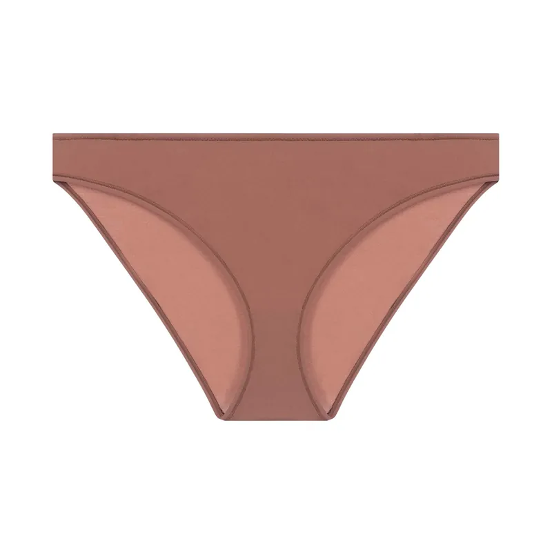 Noa Brown Brief - Dorina