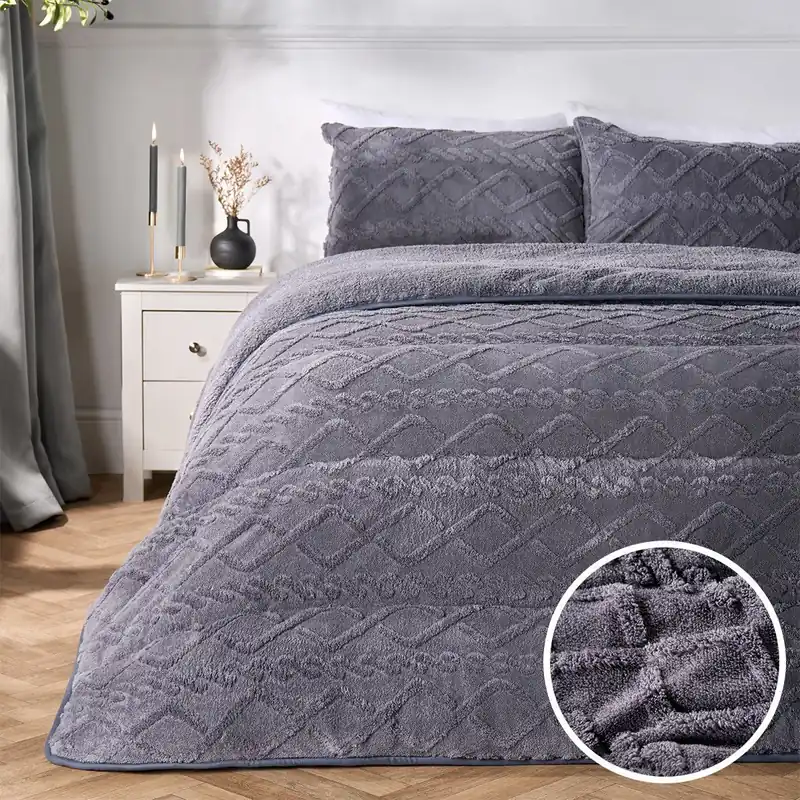 Cable Knit Teddy Fleece 10.5 Tog Coverless Duvet with Pillowcases - OHS