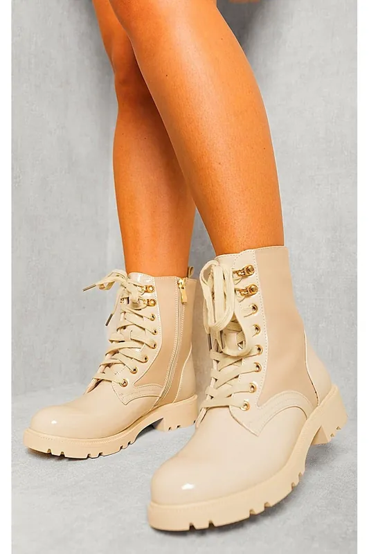 Carly Platform Lace Up Chunky Boots - IKRUSH