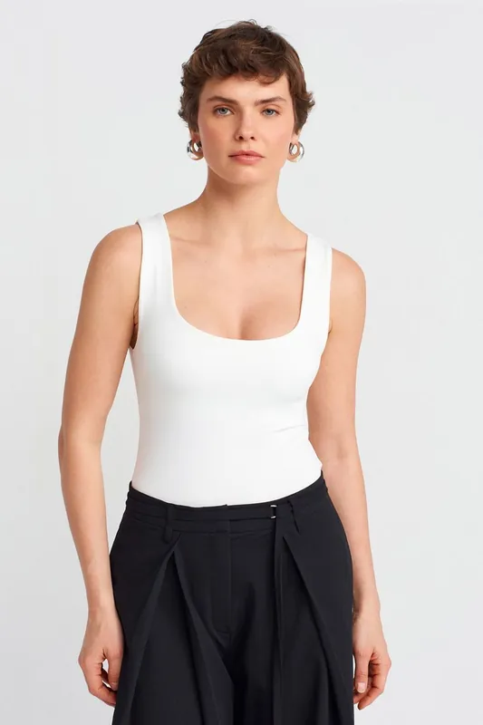 Sleeveless Square-Neck Slim-Fit Jersey Blouse