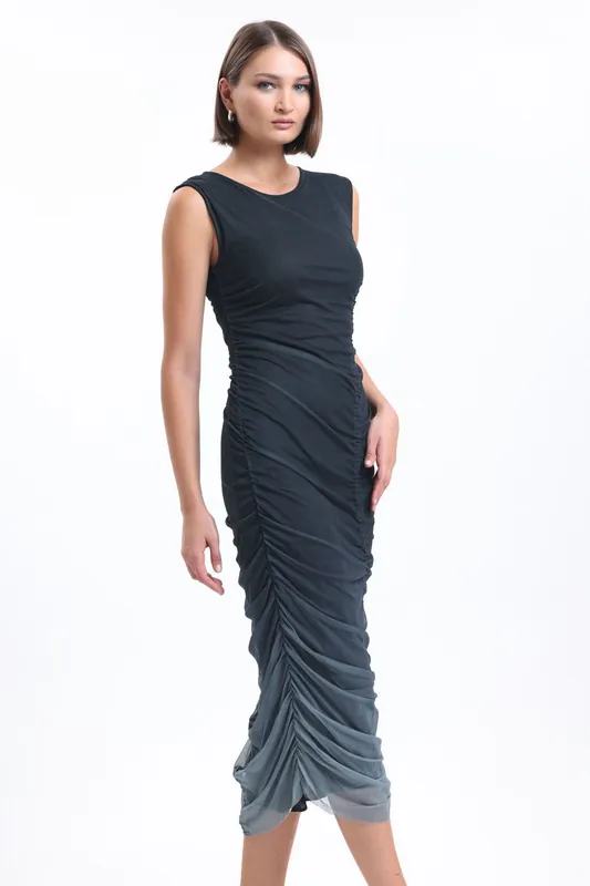 Tulle Round Neck Ruched Sleeveless Midi Dress - Hiccup