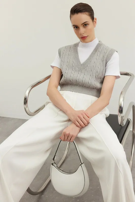 Cropped Cable Knit V-Neck Sweater Vest