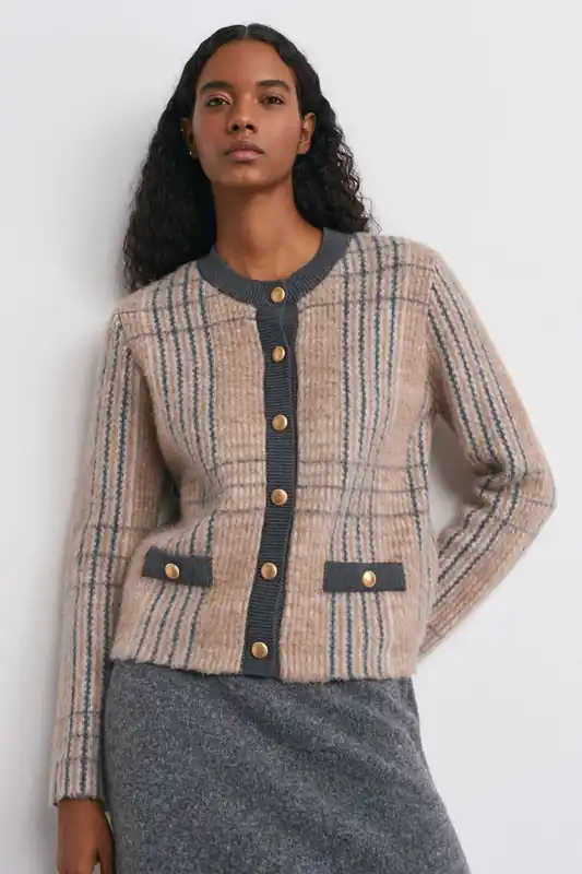 Plaid Jacquard Crew Neck Cardigan - Dilvin