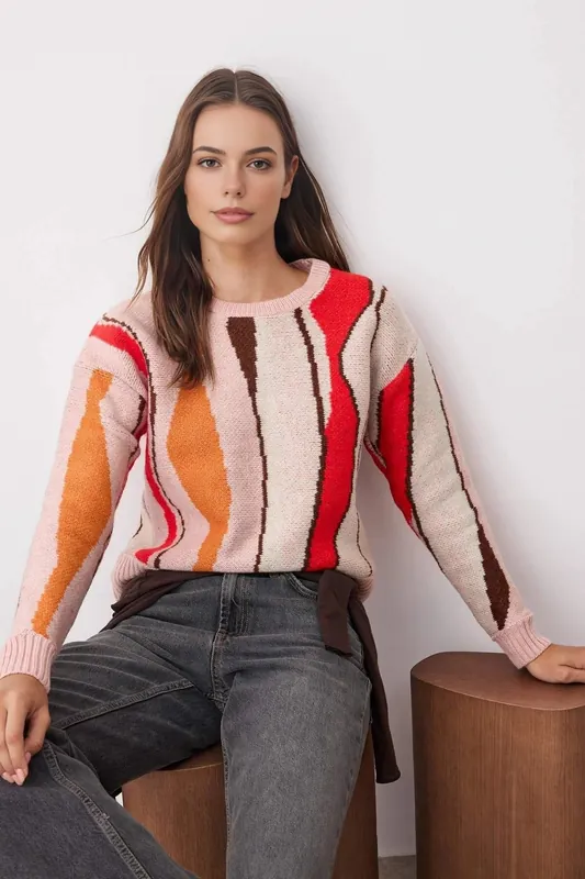 Soft Textured Colour Block Knit Sweater - WOVCOR