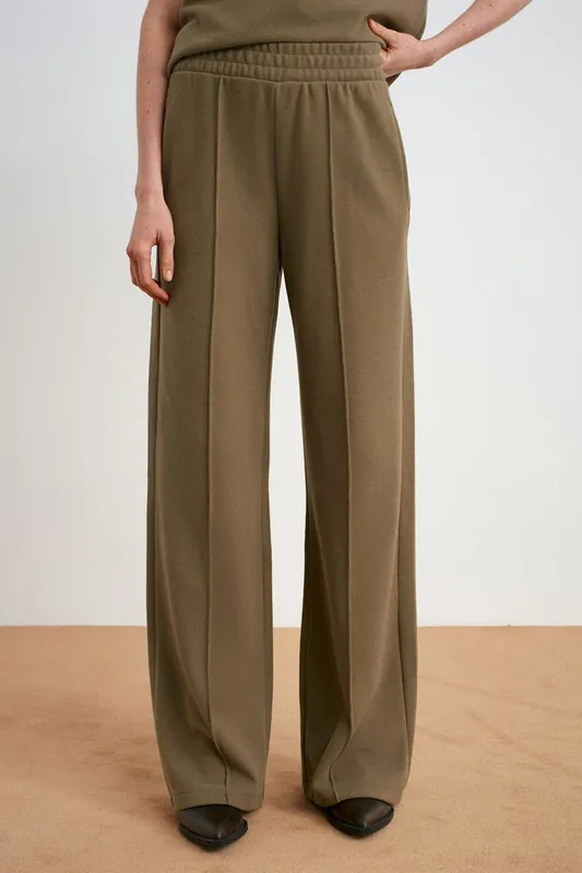 Women's Wide-Leg Pull-On Trousers