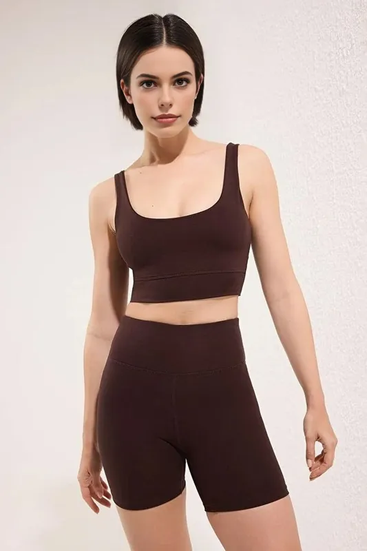 Scoop Neck Wide Strap Longline Supportive Sports Bra - WOVCOR