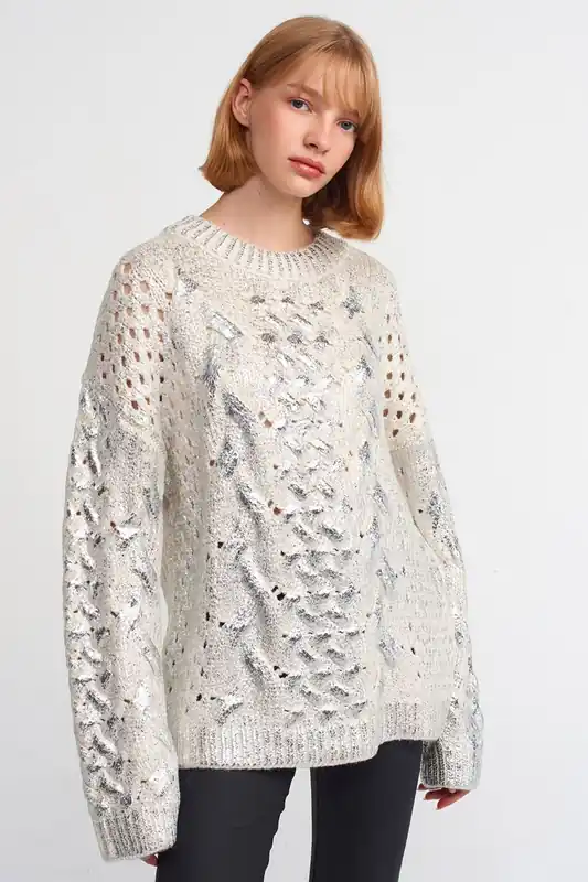 Oversized Cable Knit Crew Neck Sweater - Dilvin
