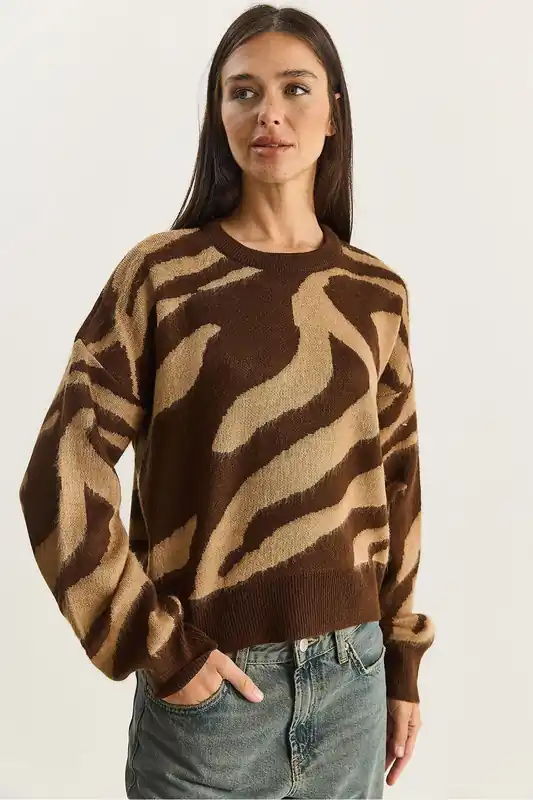 Zebra Pattern Ribbed Knit Sweater - Bianco Lucci