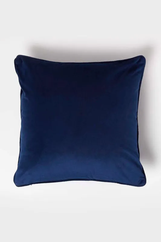 Filled Velvet Cushion with Piped Edge 46 x 46 cm - Homescapes