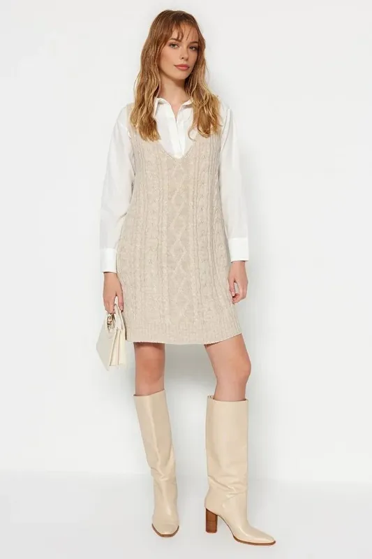Cable Knit Mini Vest Dress with V Neck - WOVCOR