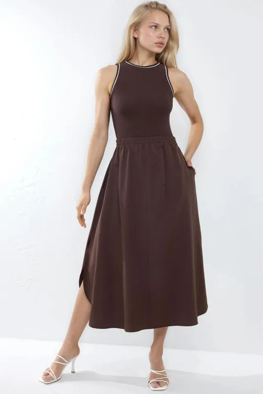 Sleeveless Midi Dress with Crew Neck - Busem