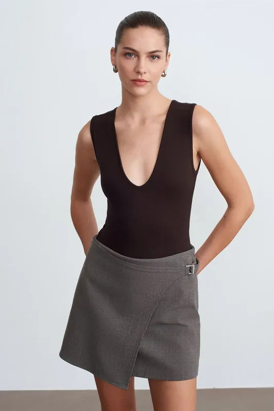 Sleeveless Slim-Fit U-Neck Bodysuit