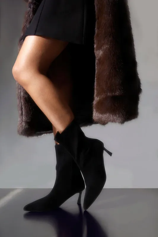Jovei' Kitten Heel Ankle Boots With Side Zip - Where's That From