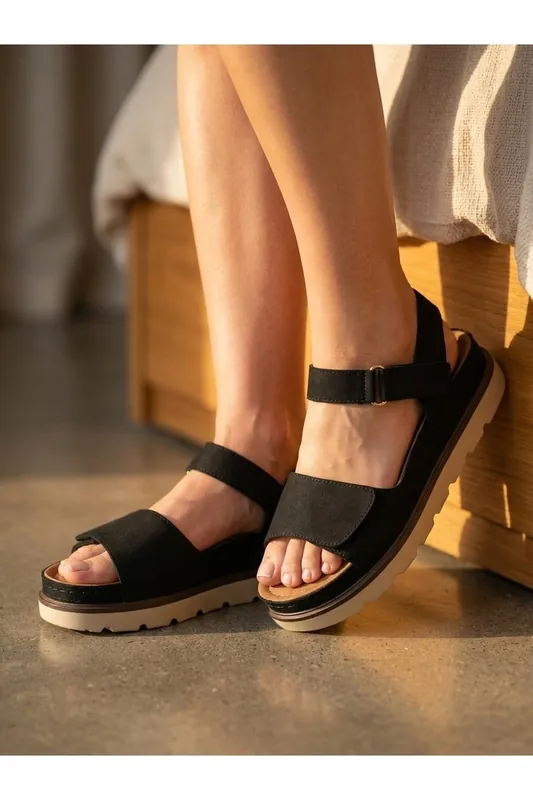 Isla Platform Velcro Sandal - IKRUSH